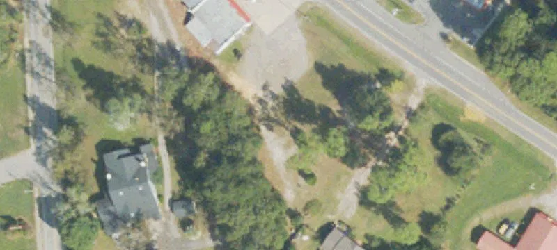 1022 Main St
