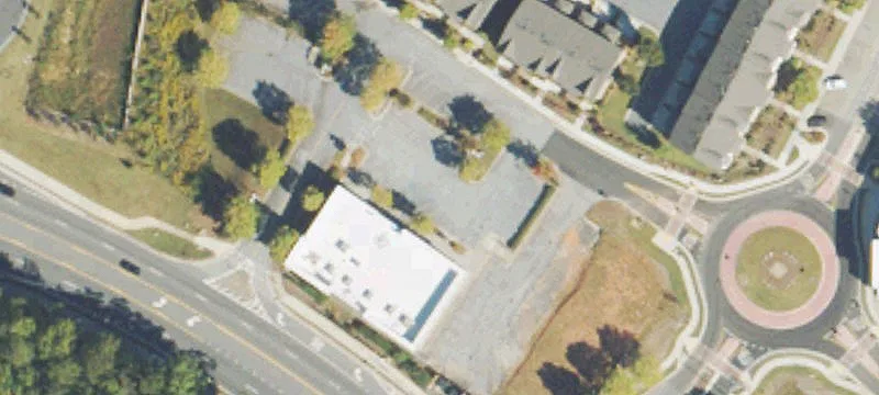 2570 Holcomb Brg Rd