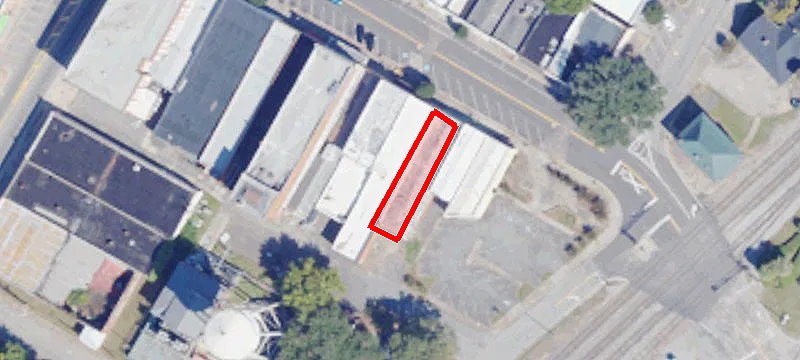124 Main St