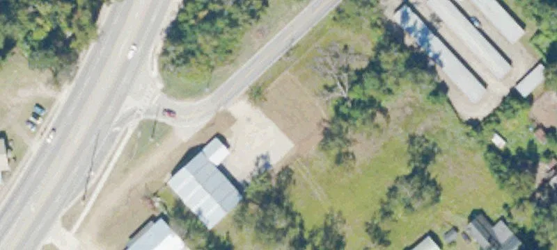 625 Hwy Ave