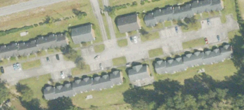 Frontage Rd