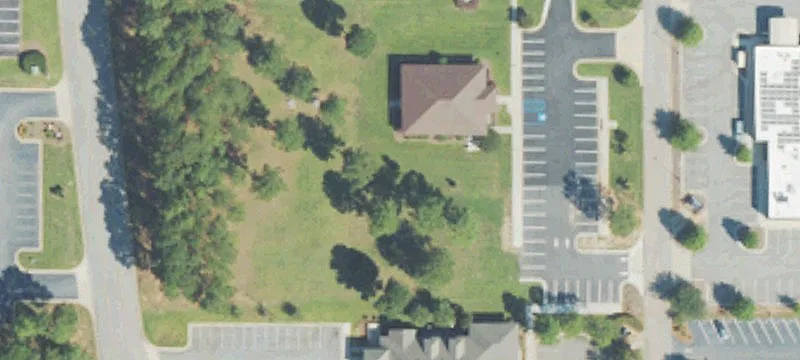 606 Pointe N Blvd