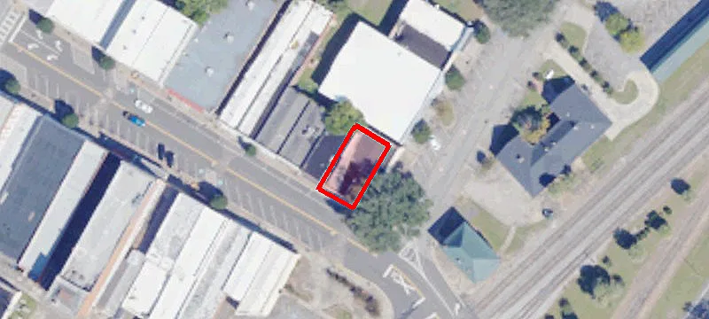 121-123 Main St