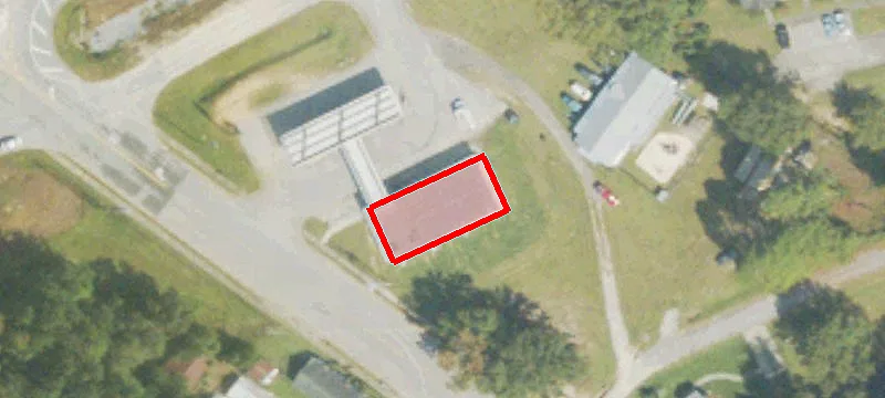 495 Frontage E Rd