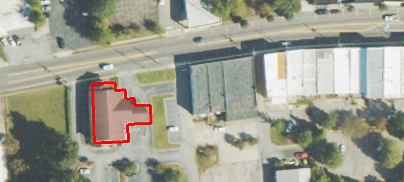 135 College St