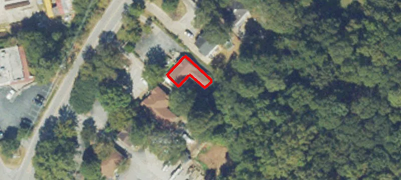 135 Clarendon Ave