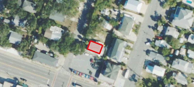 10 Jones Ave