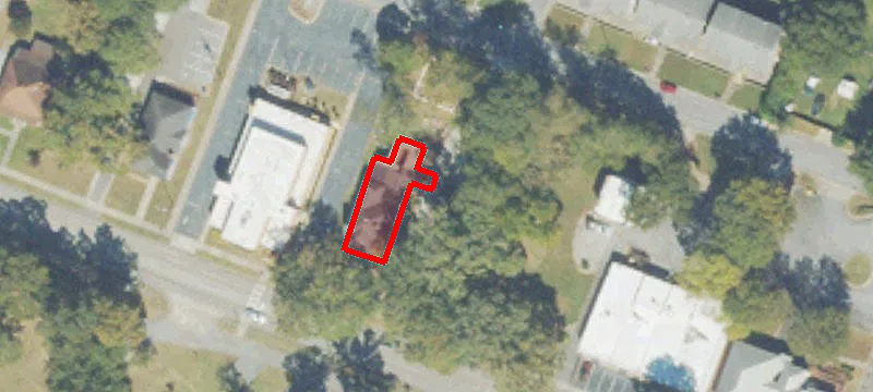 702 Main St