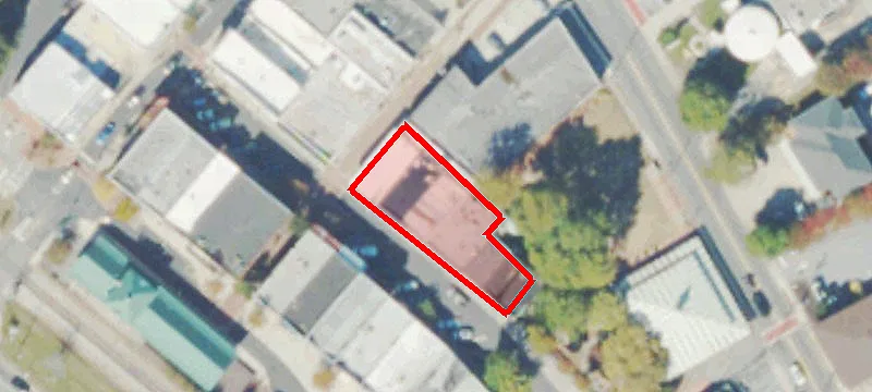 916 Commercial NE St