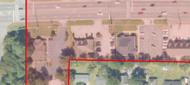 1295 Russell Pkwy