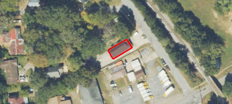 1104 Rdg Ave