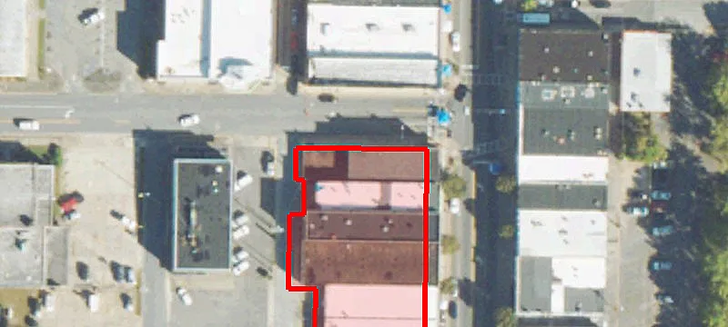 402 Main St