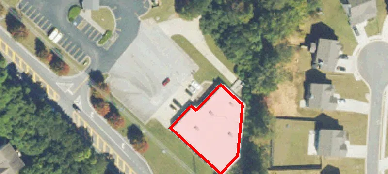 1060 Cedarcrest Rd