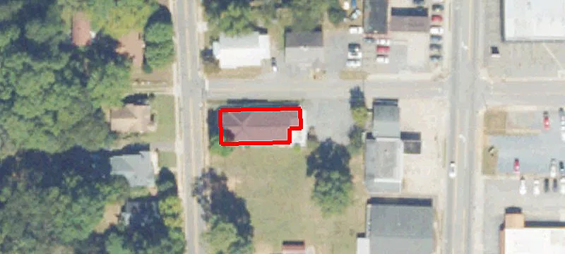 113 Douglas St