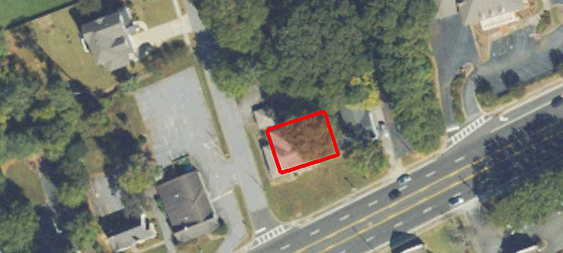 5084 Lavista Rd
