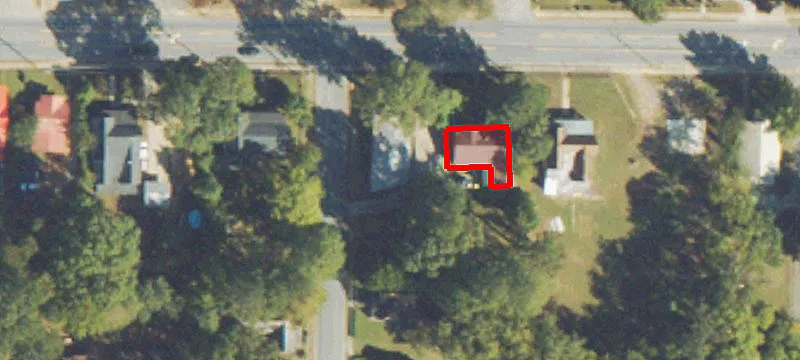 702 Ee Ave
