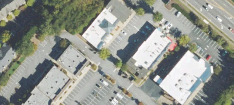 8400 Holcomb Brg Rd