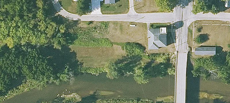 Wadena, IA 52169