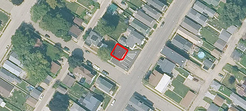 901 Rhomberg Ave