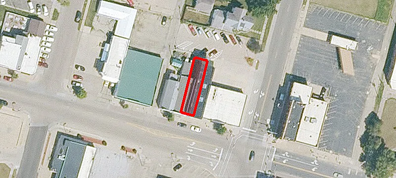 206 Main Ave