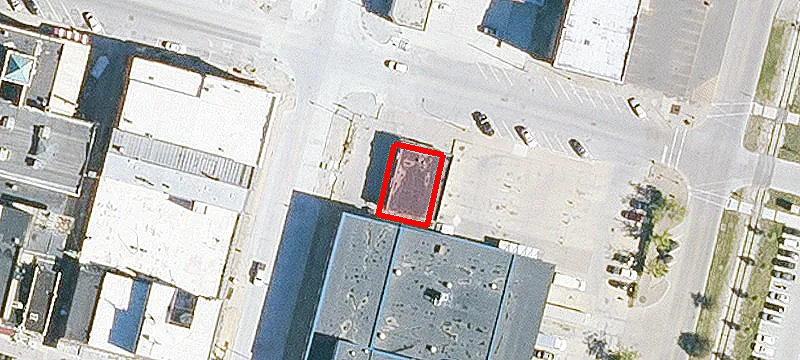 324 Main St
