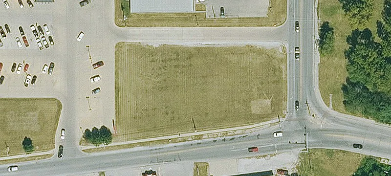 1301 Albia Rd