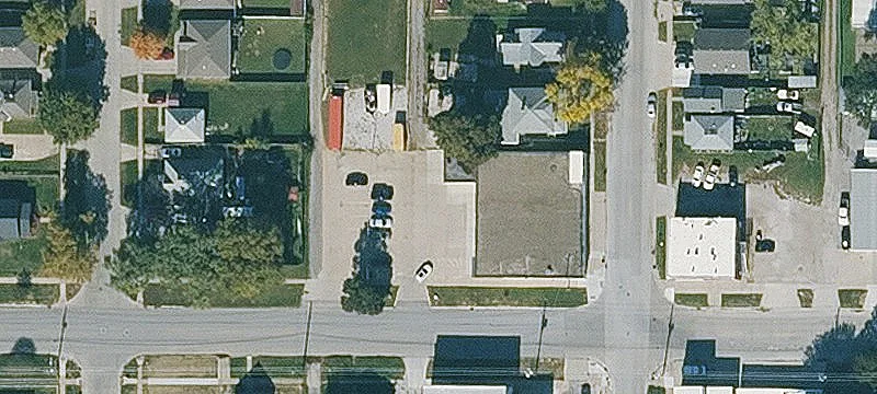 810 16th Ave