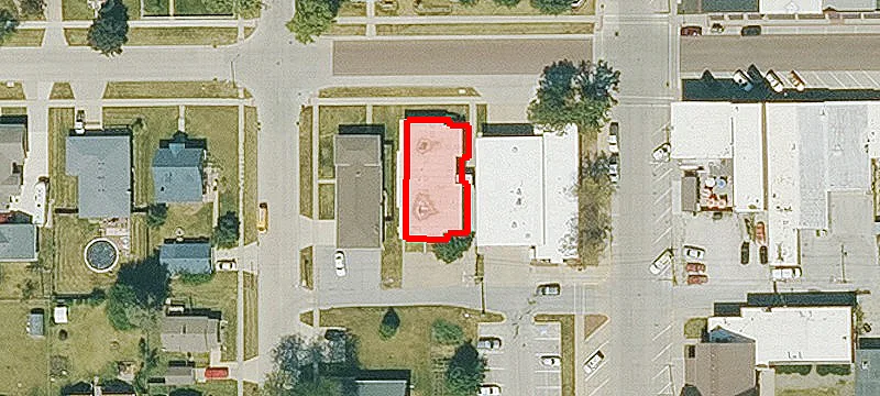 1009 Main St