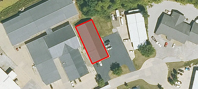 1070 Lyons Ln