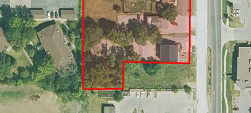 4560 Fleur Dr