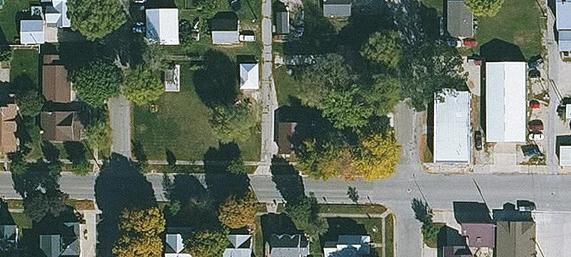 208 Superior St