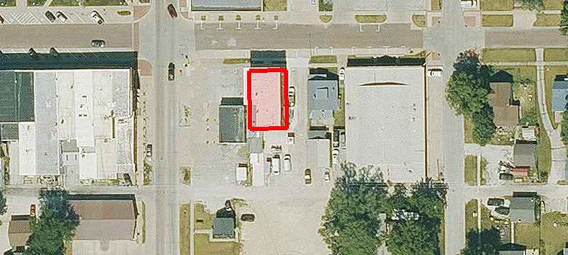 715 Main St