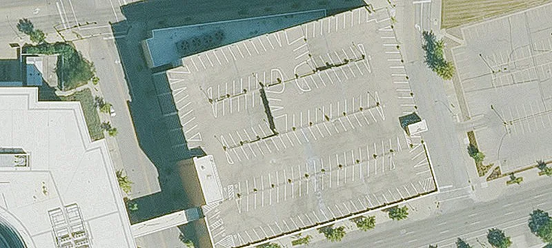 1111 Grand Ave