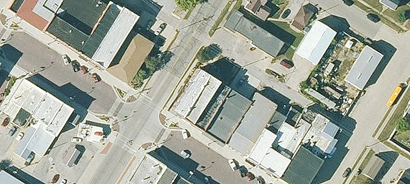 302 Main St