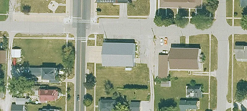 301 Main St