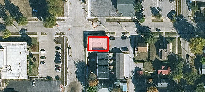 702 Main St