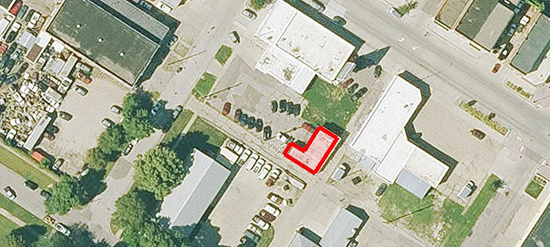 614 Sioux St