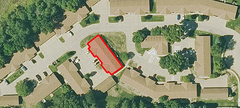 3009 Lilac Ln