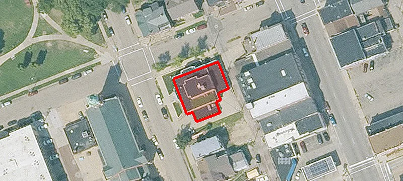 1454 Iowa St