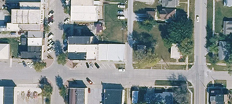 220 Lyon St