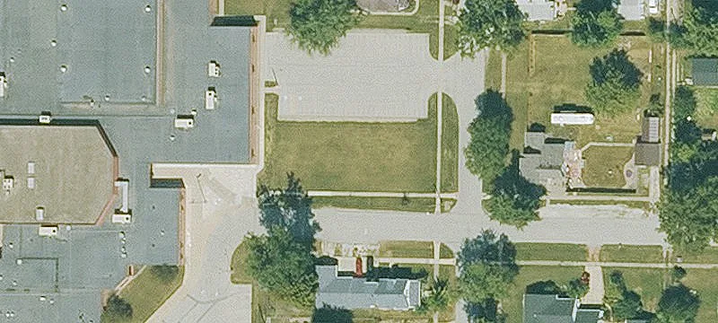 212 Maple Ave