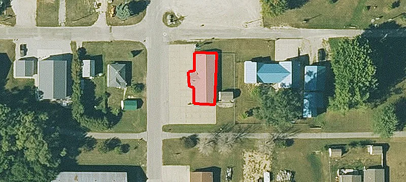 302 Cedar St