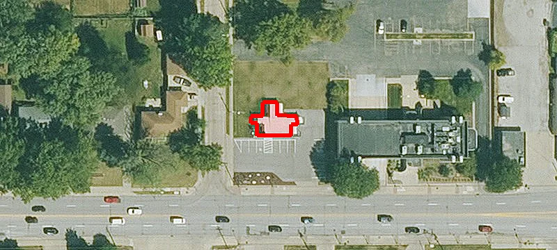 7035 Douglas Ave