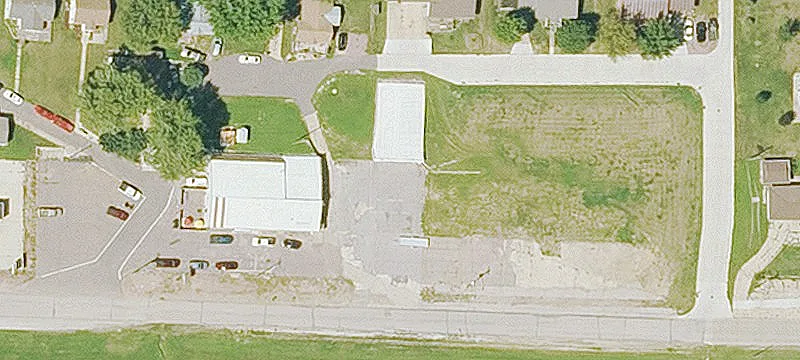 615 Frontage Rd