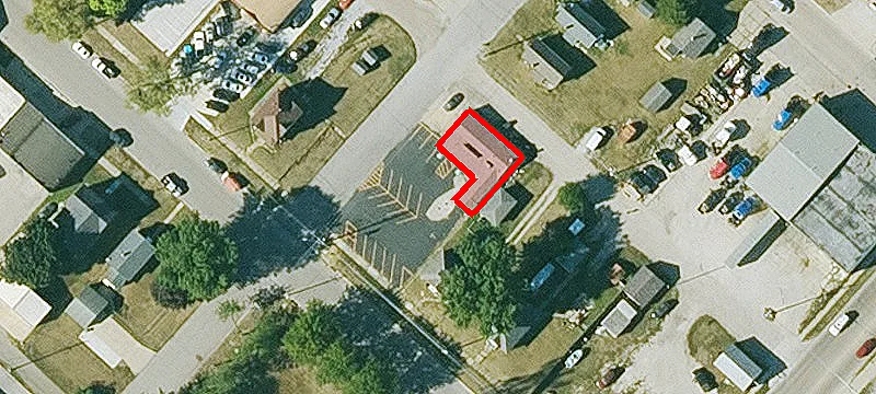 1905 Commercial St