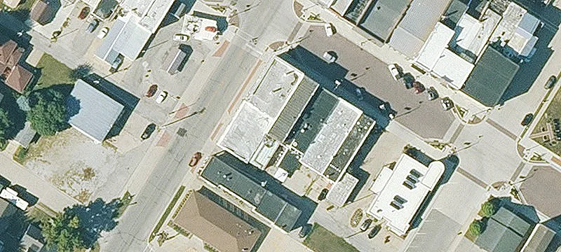 305 Main St
