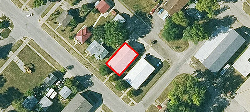 1719 Commercial St