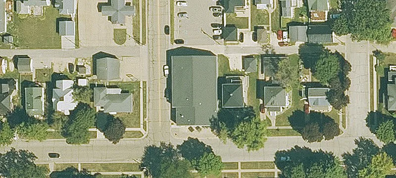 211 4th SE St