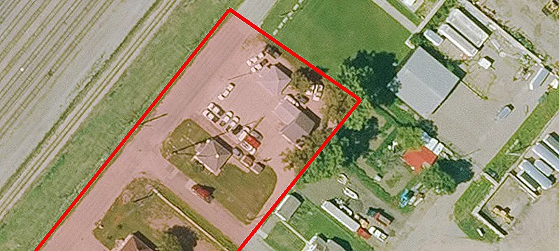 1904 Hawkeye Dr