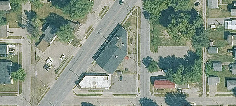 2275 Hubbell Ave